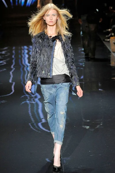 Look 34